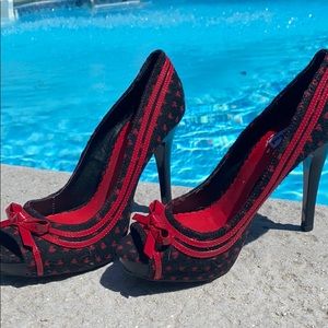 Size 8 peep toe heels